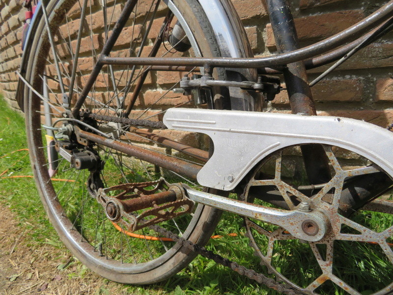 Identification vieux vélo Img_0010