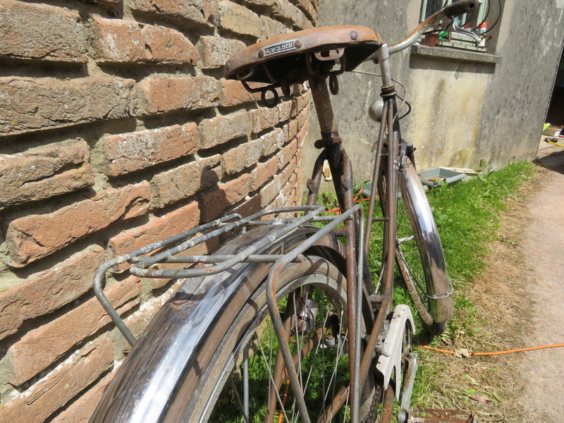 Identification vieux vélo Img_0011