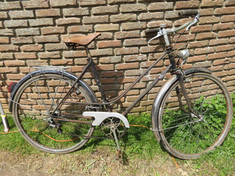 Identification vieux vélo Img_0015