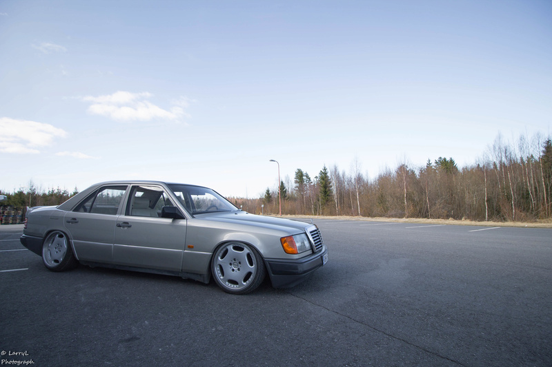 LarryL: Mercedes-Benz w124 "Bagged" Img_4210