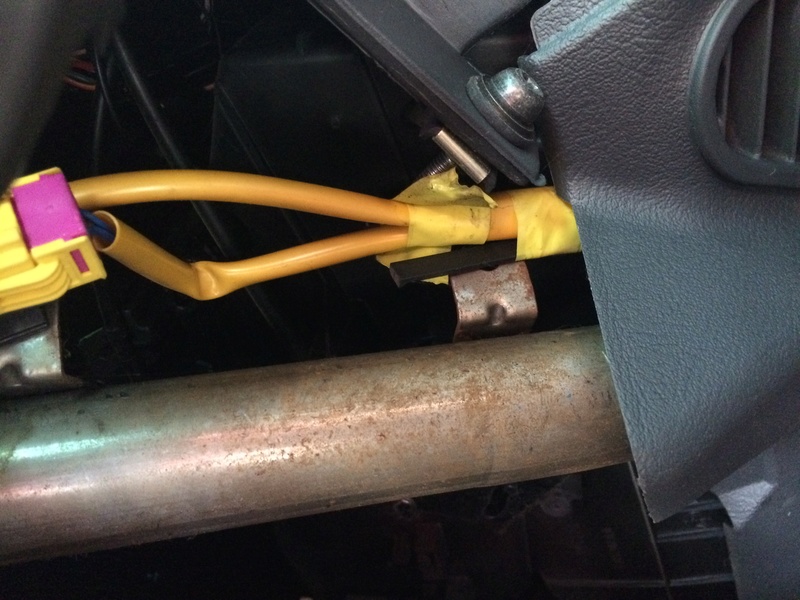 [ Lancia Y 1.2 LS an 1997 ] Problème voyant airbag allumé Img_2410
