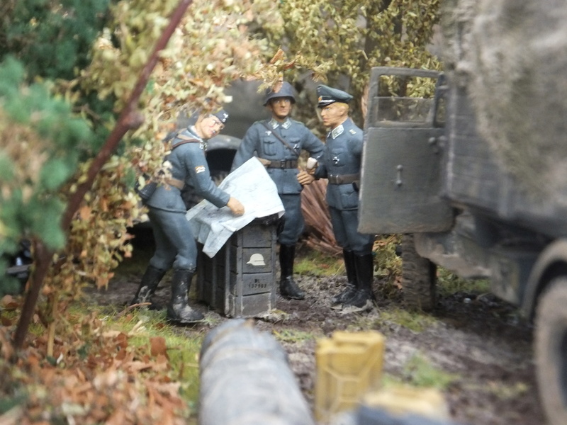 diorama Luftwaffe pas vu pas pris,1/35 opel blitz Italeri, 1/35 sdkfz 7/1 dca Tamiya Dscf8615