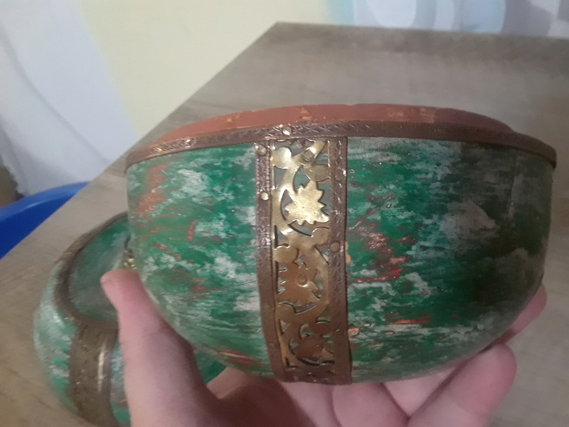 PLEASE Help me identify this unique piece Img_2016