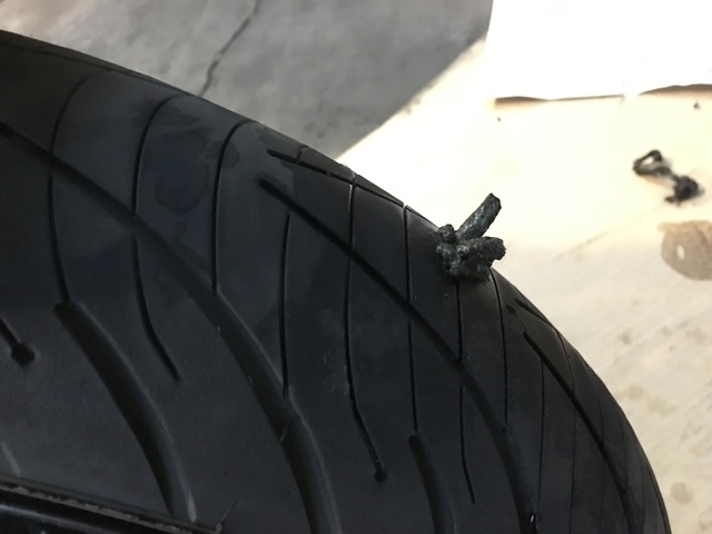 KIT de reparación de pinchazos y rueda nueva Img_9110