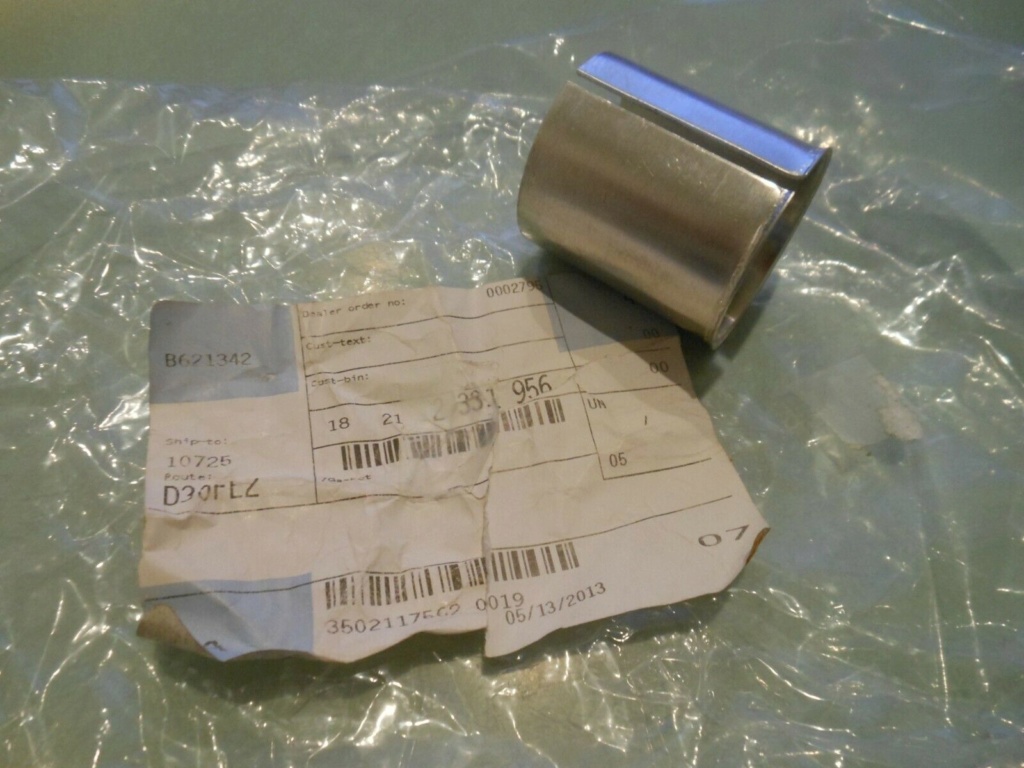 R100R année 1995 - Joints papier à la lisison entre tubes échappement droits et silencieux S-l16017