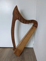 Petite harpe bardique 23 cordes Pxl_2024