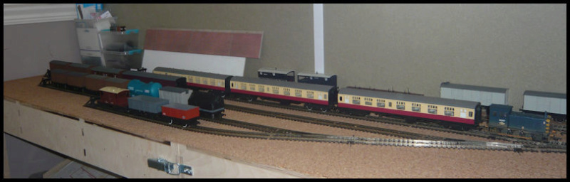 Alec's attempt at a small model railway! Model_16