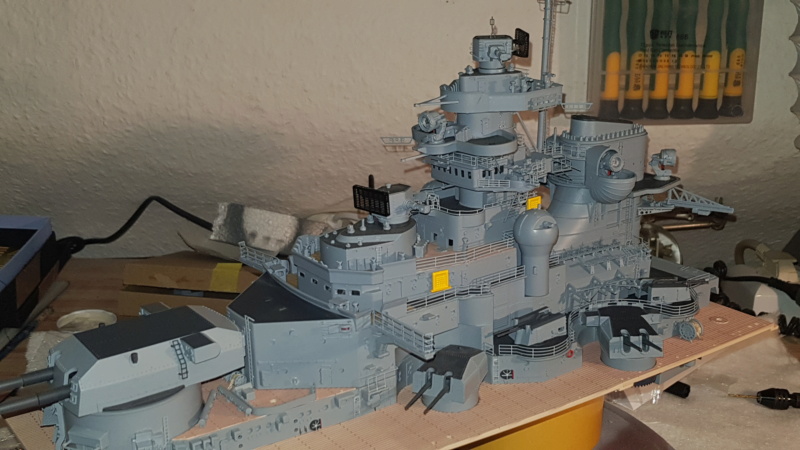 Multifunktions Modell von Hachette: Die Bismarck in 1/200 Baupha41