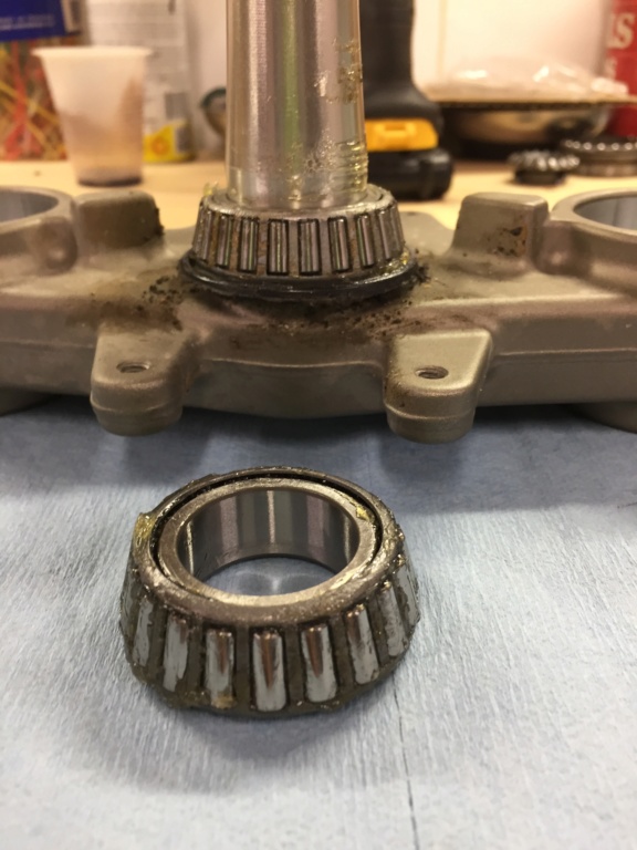 Check your steering head bearings 7b3e9410