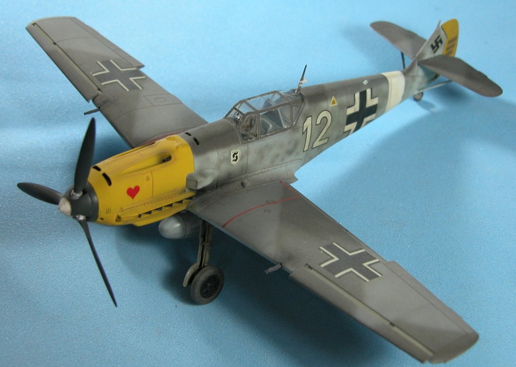 MT: Messerschmitt Bf109E-7 esc 1/48 Tamiya Bf109e17
