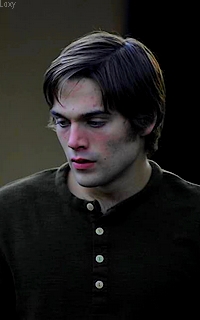 Dylan Sprayberry [585 avatars] - Page 5 Dyl310
