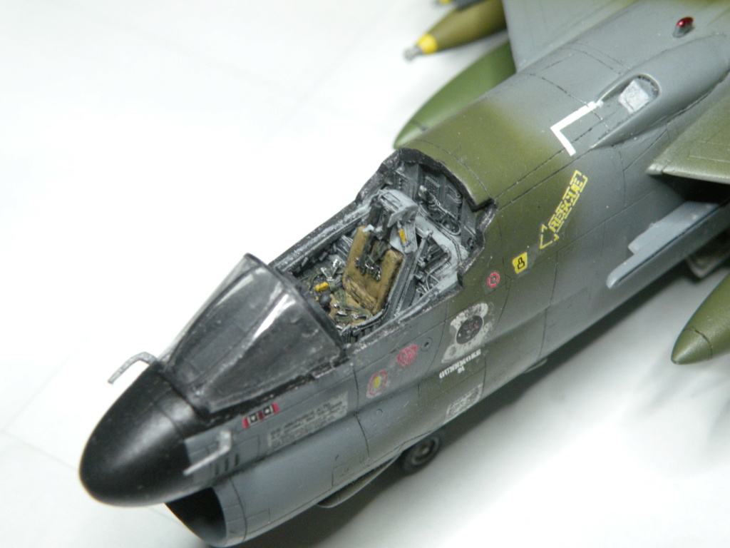 [Fujimi F11] A-7D corsair II Dscn9410