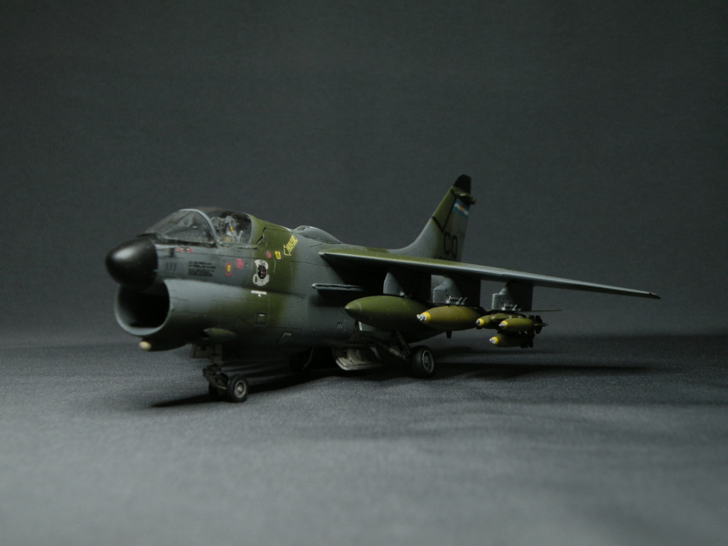 [Fujimi F11] A-7D corsair II Dscn9418