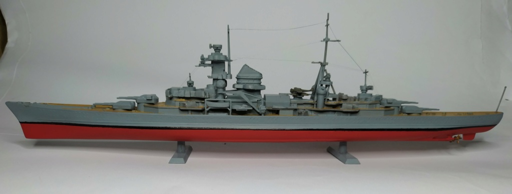 Croiseur lourd Admiral Hipper [Revell 1/720°] de pascal32 Img_2245