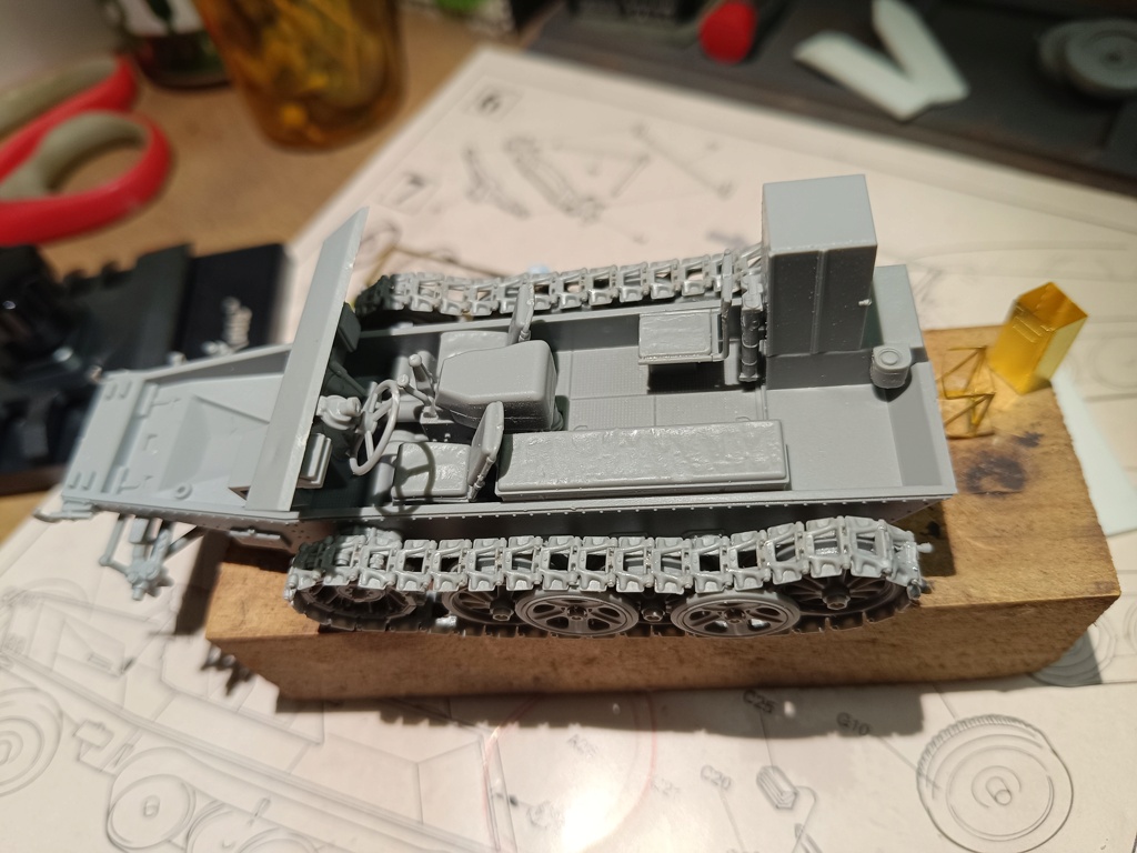 SD.Kfz 250/1 Ausf B Das Werk 1/35 Img_2077