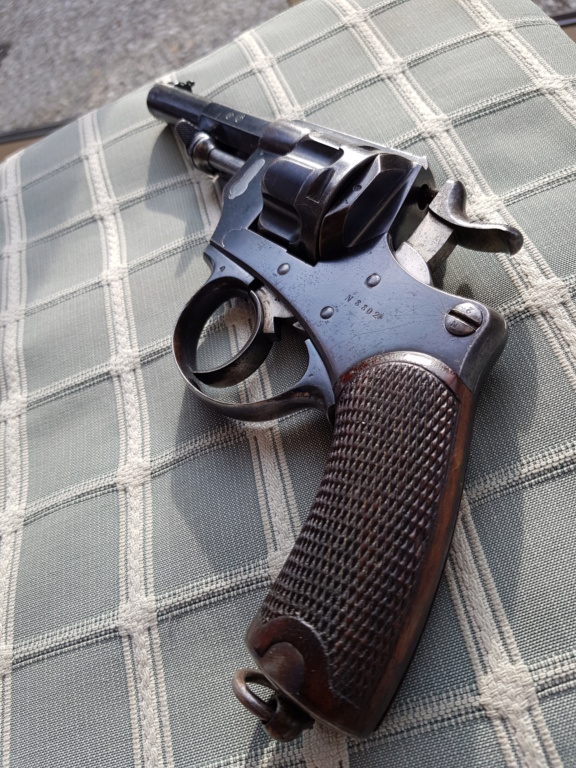 Présentation d'un revolver d'officier Mle 1874 20220518