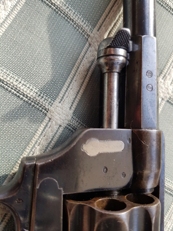 Présentation d'un revolver d'officier Mle 1874 20220519