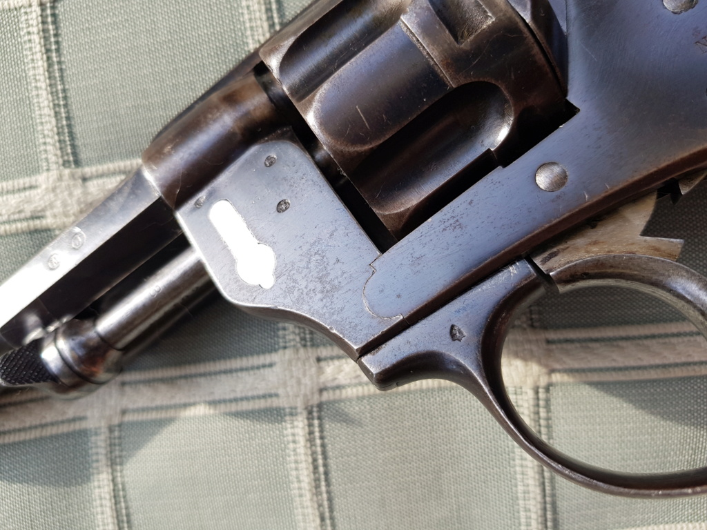 Présentation d'un revolver d'officier Mle 1874 20220522