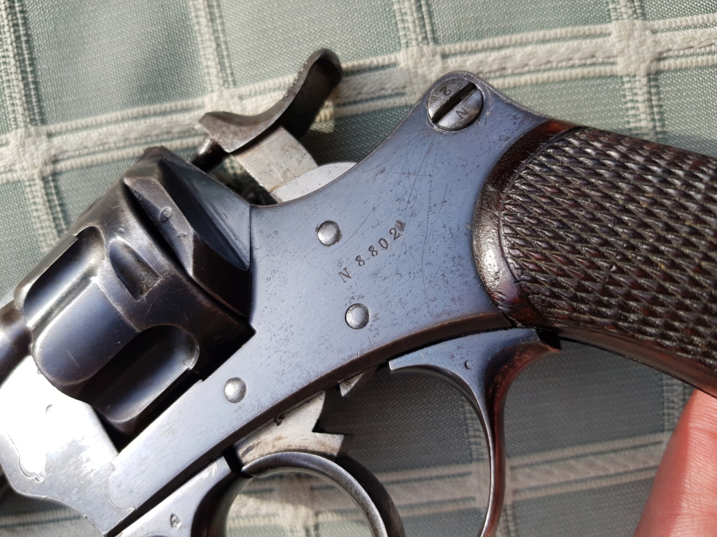 Présentation d'un revolver d'officier Mle 1874 20220524
