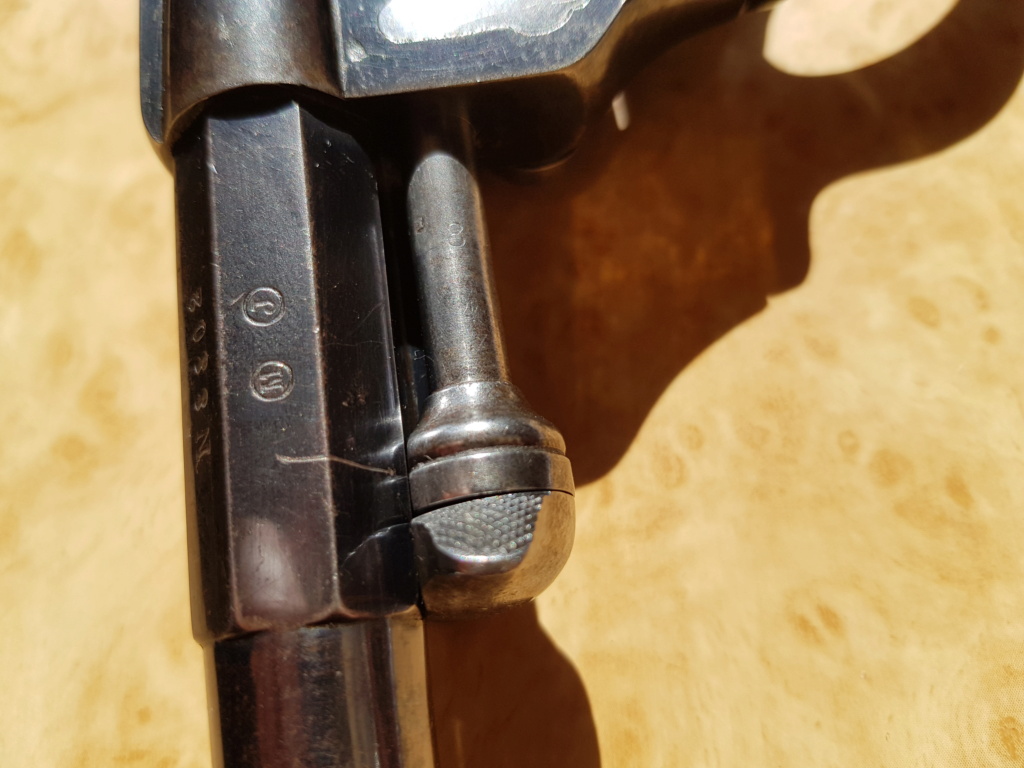 Présentation d'un revolver d'officier Mle 1874 20220558