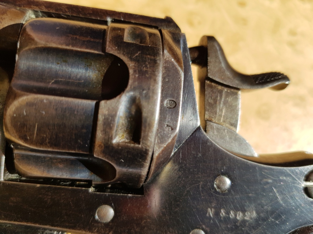Présentation d'un revolver d'officier Mle 1874 20220560