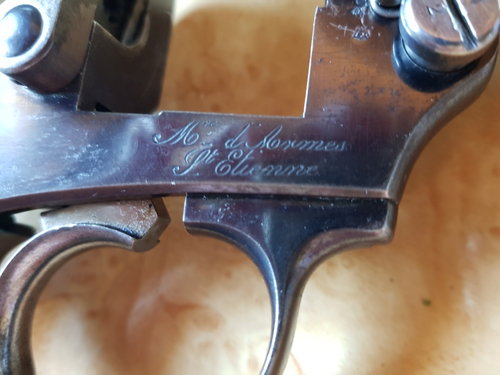 Présentation d'un revolver d'officier Mle 1874 20220582