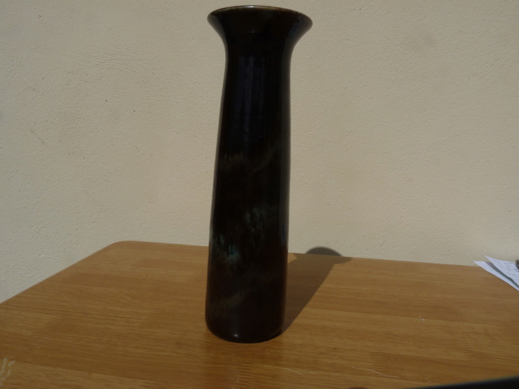 Un nouveau vase à identifier P1490110