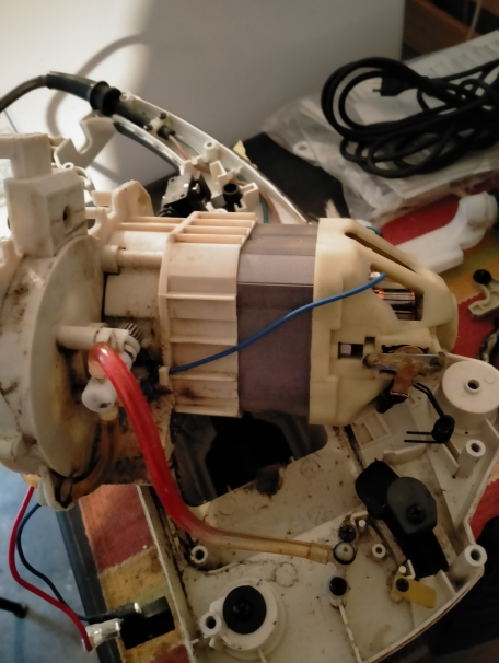 sostituzione pompa olio elettrosega Alpina C2.0 ET Alpina11