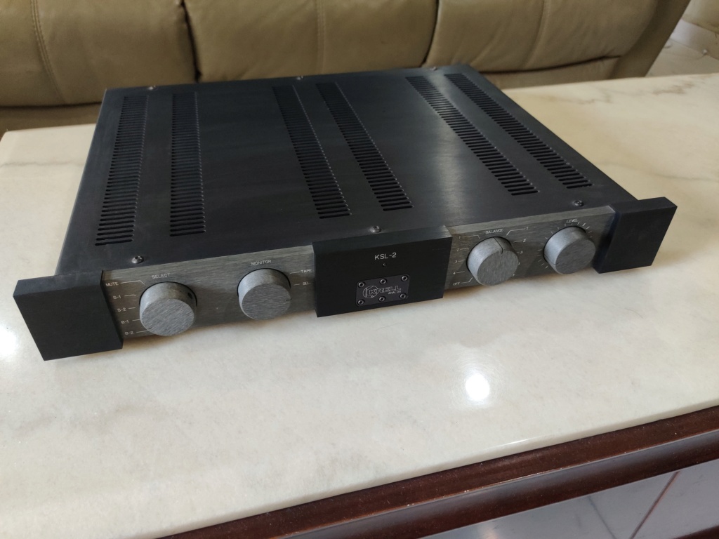 Hifi system with Krell Amplifier and Preamp Img_2016