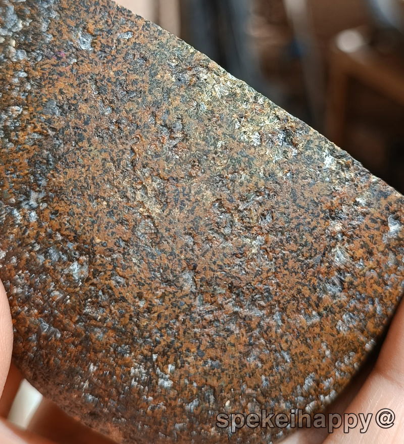  Is it a eucrite meteorite or an earth stone? Eucrit12