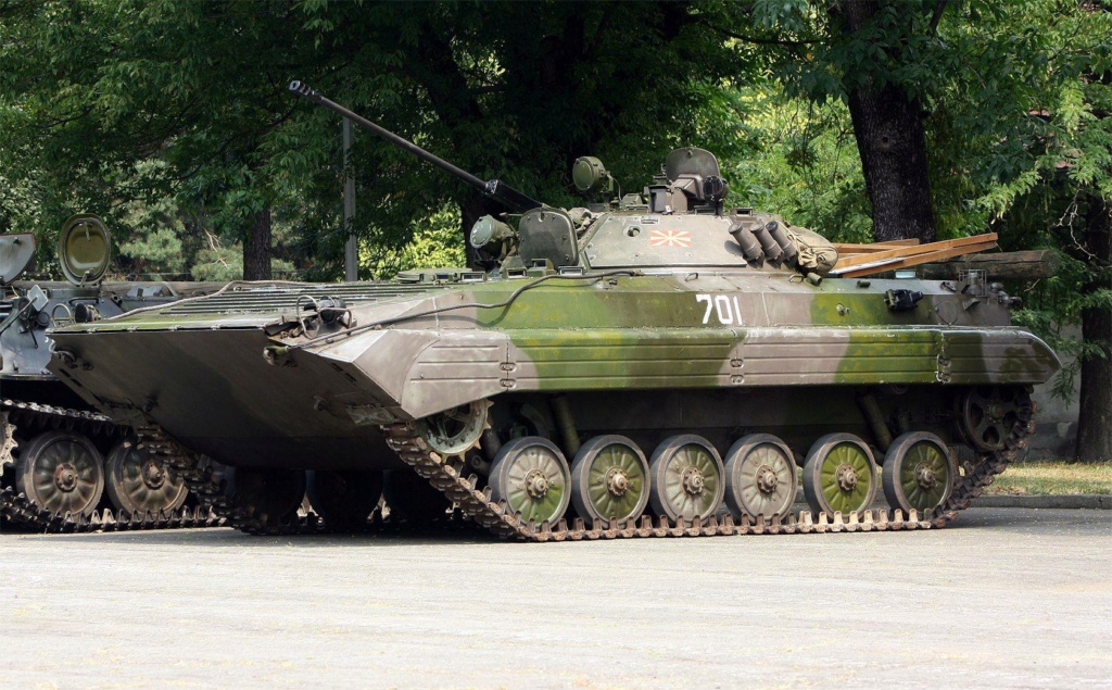 Тенкови и оклопни возила во состав на АРМ - Page 29 110