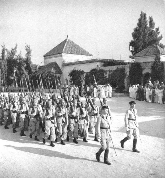 l'Ecole militaire Dar Beïda à Meknès - Page 2 1941_p10