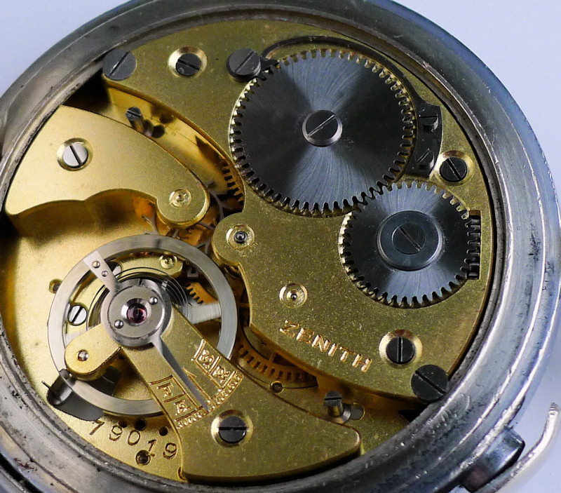 Un chronographe Zenith de poche à rattrapante L1050512