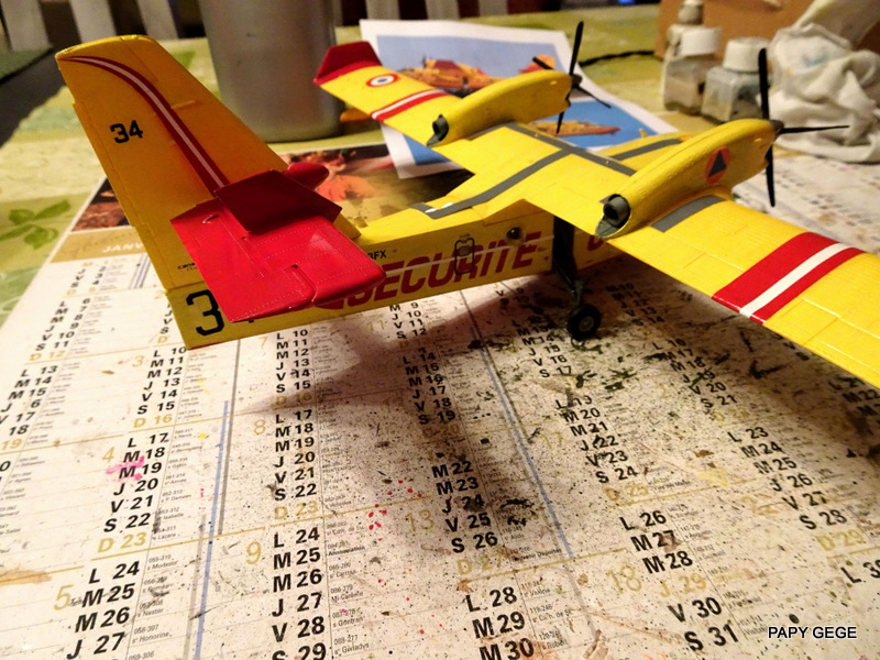 [ HELLER ] CANADAIR CL 415 au 1/72   ( Fini ) Cancl460