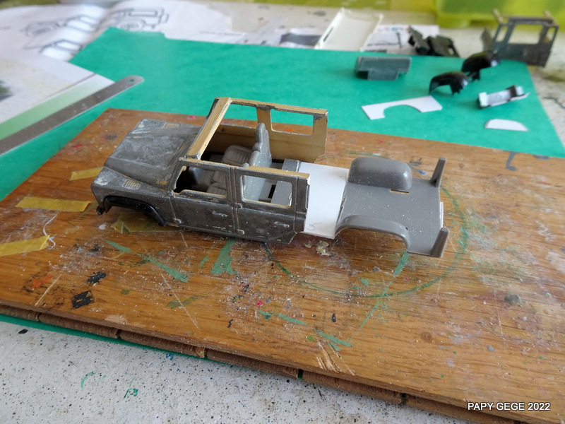 LAND ROVER DEFENDER DEMINAGE - Base Solido au 1/43 Landde17