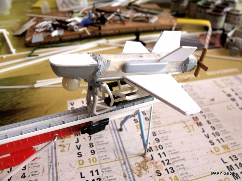 LANCEUR DE DRONES AU 1/60  Landro63