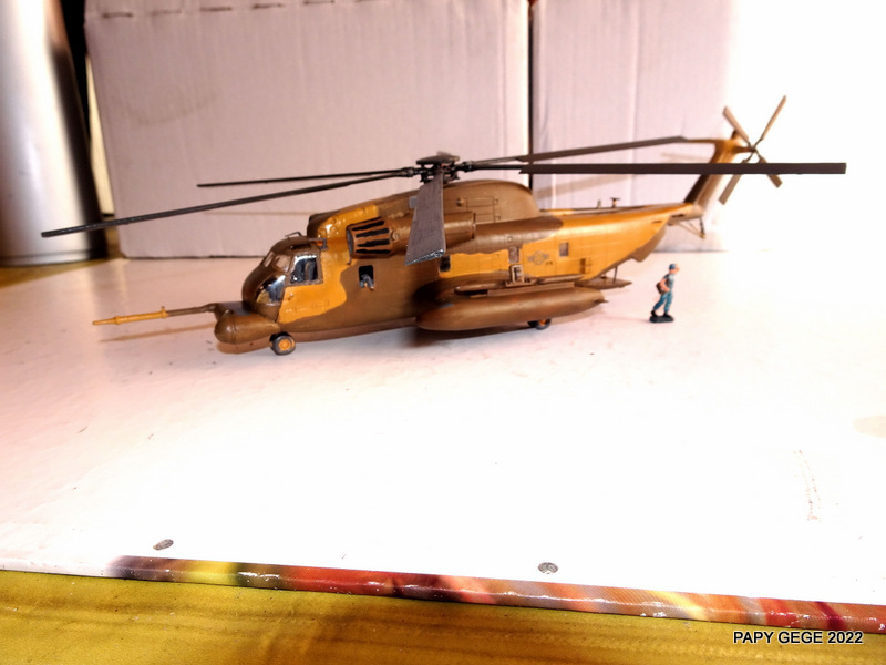 Revell MH-53J Pave Low III au 1/72 Mh53pa34