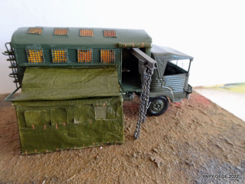 Caisse - SIMCA F 594 WHL caisse type M59 ATELIER AU 1/43 Simate46