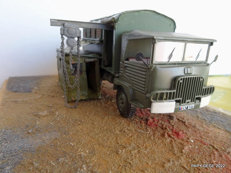 Caisse - SIMCA F 594 WHL caisse type M59 ATELIER AU 1/43 Simate48