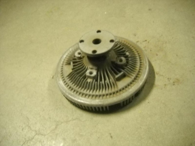 distance between a clutch fan and the radiator Repair11