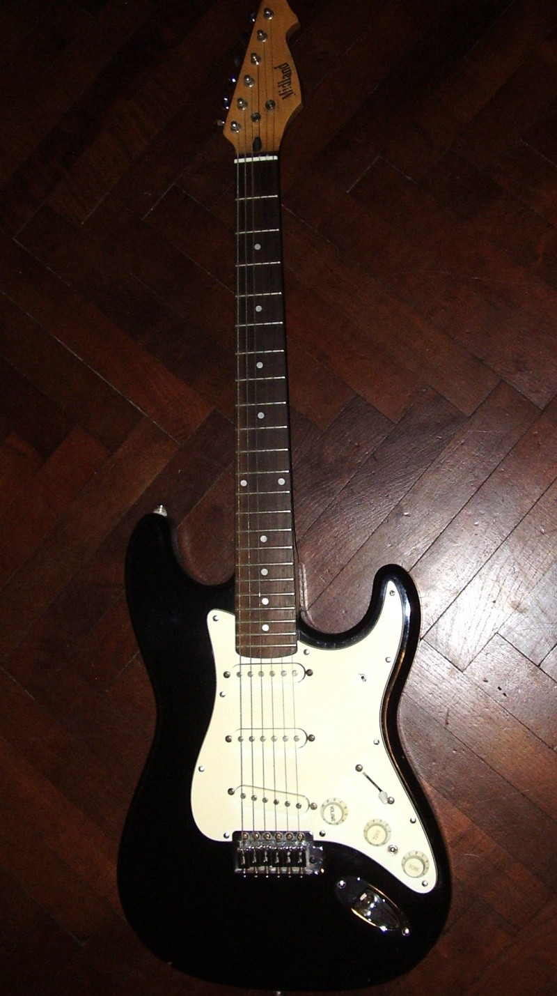 [Vendo] Stratocaster $250  [FOTOS!!!] Violaa11