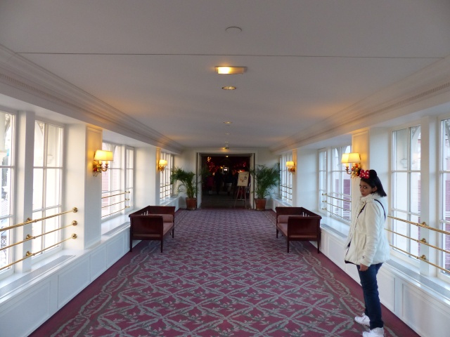 TR séjour magique & topissime à Disneyland Paris - Sequoia Lodge (GFC) - du 17/12/13 au 20/12/13 [Saison 3 Terminée - Épisode 11 – Épisode final !  posté le 25/11/2014 !] - Page 25 P1020425