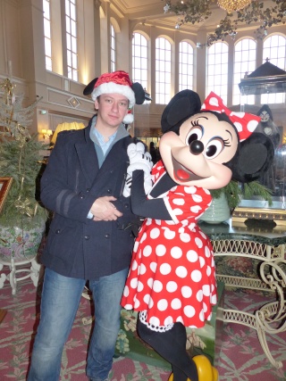 TR séjour magique & topissime à Disneyland Paris - Sequoia Lodge (GFC) - du 17/12/13 au 20/12/13 [Saison 3 Terminée - Épisode 11 – Épisode final !  posté le 25/11/2014 !] - Page 25 P1020440
