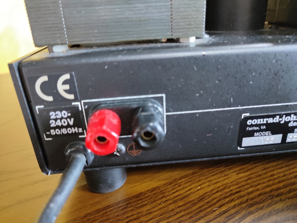 Conrad Johnson MV55 tube amplifier (Used) Cj_410