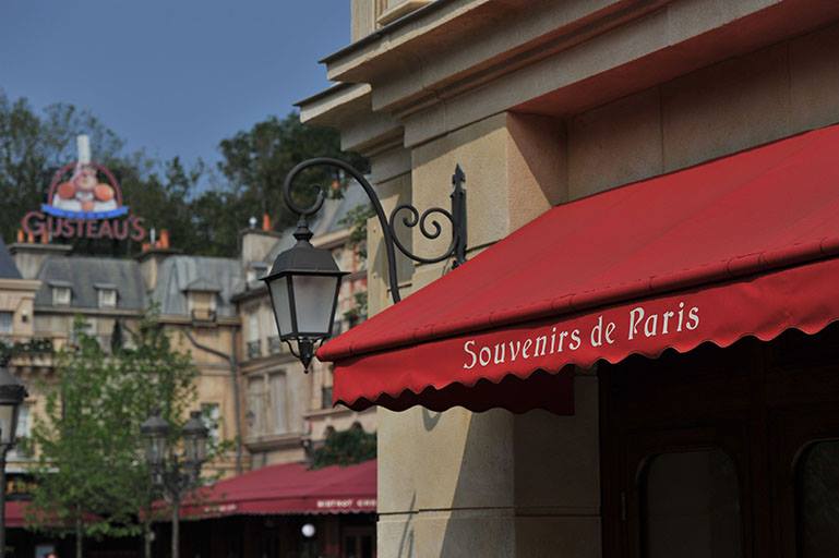 Photos publiées sur Facebook par Disneyland® Paris - Page 6 10480210