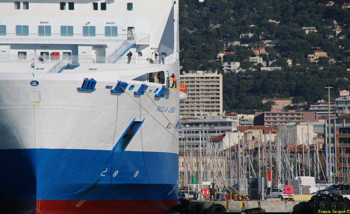 [Les ports militaires de métropole] Port de Toulon - TOME 1 - Page 8 0211