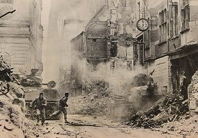 Duel de chars a Cologne 1945 Aa110