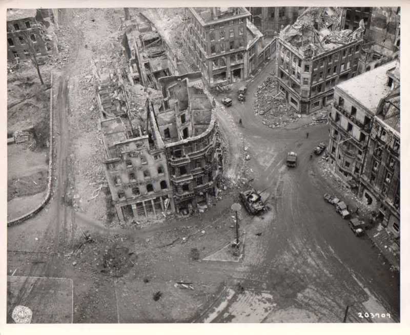 Duel de chars a Cologne 1945 Panthe10
