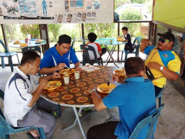 KEM PERKHEMAHAN PENGAWAS SEKOLAH RENDAH PERINGKAT DAERAH KENINGAU -8-9nov2014 - Page 4 Photo_98