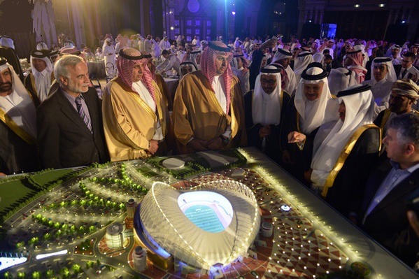 فيديو :قطر تطلق تصميم ملعب "خليفة" الدولي لاستضافة مونديال 2022 Lmll11